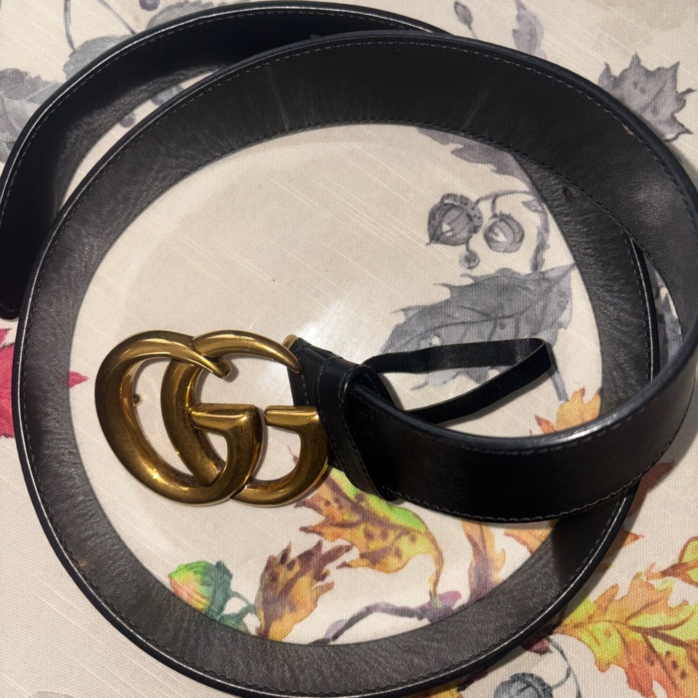Gucci Belt. Women’s Gold G’s Black Leather
